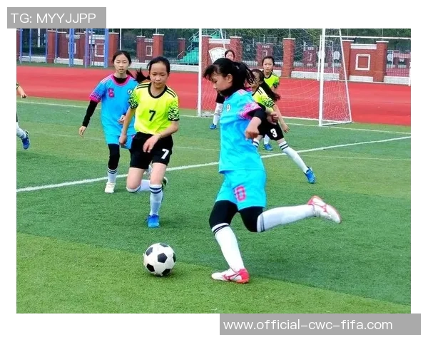 某区中学足球赛精彩纷呈八轮角逐展现青春活力与团队精神